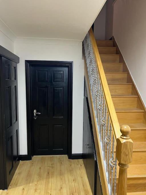 Cheerful 3 Bed House With Free Parking. Villa Nottingham Exterior photo