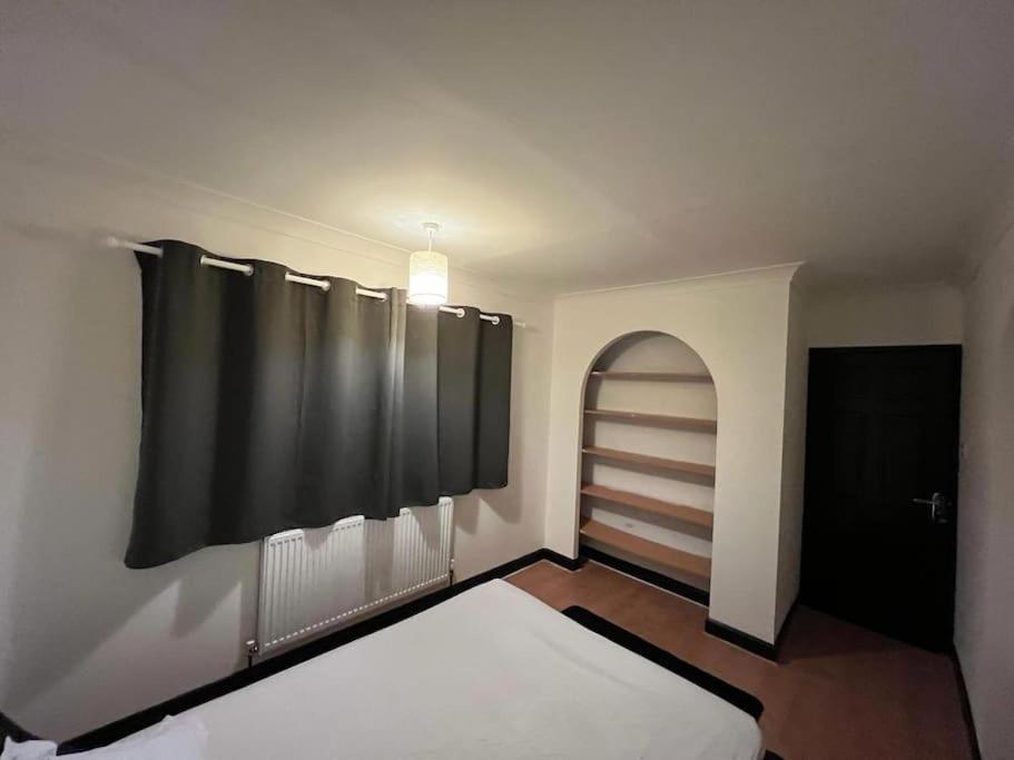 Cheerful 3 Bed House With Free Parking. Villa Nottingham Exterior photo